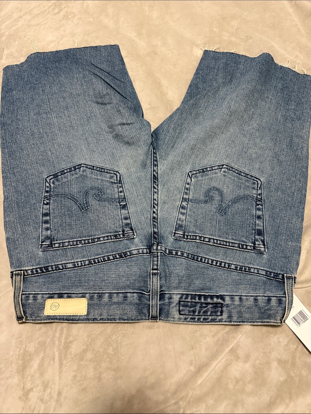 Ag Adriano Goldschmied Washed Blue Raw-Hem Denim Shorts - Picture 2 of 5